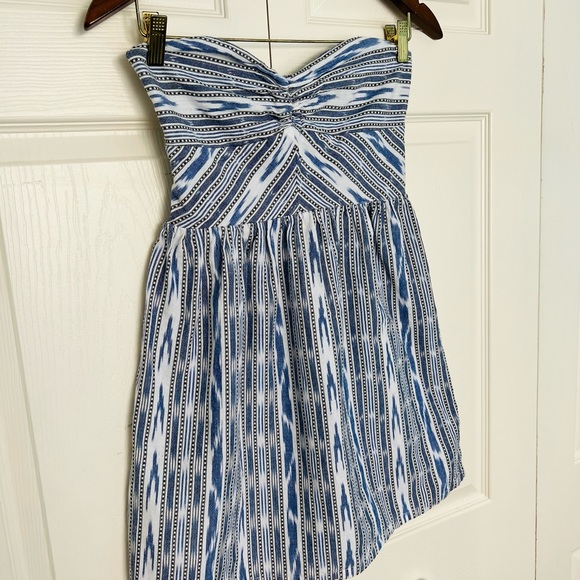 Roxy Strapless 'Fall Doll' Dress in Striped Tribal Print-Size Medium - Picture 4 of 13